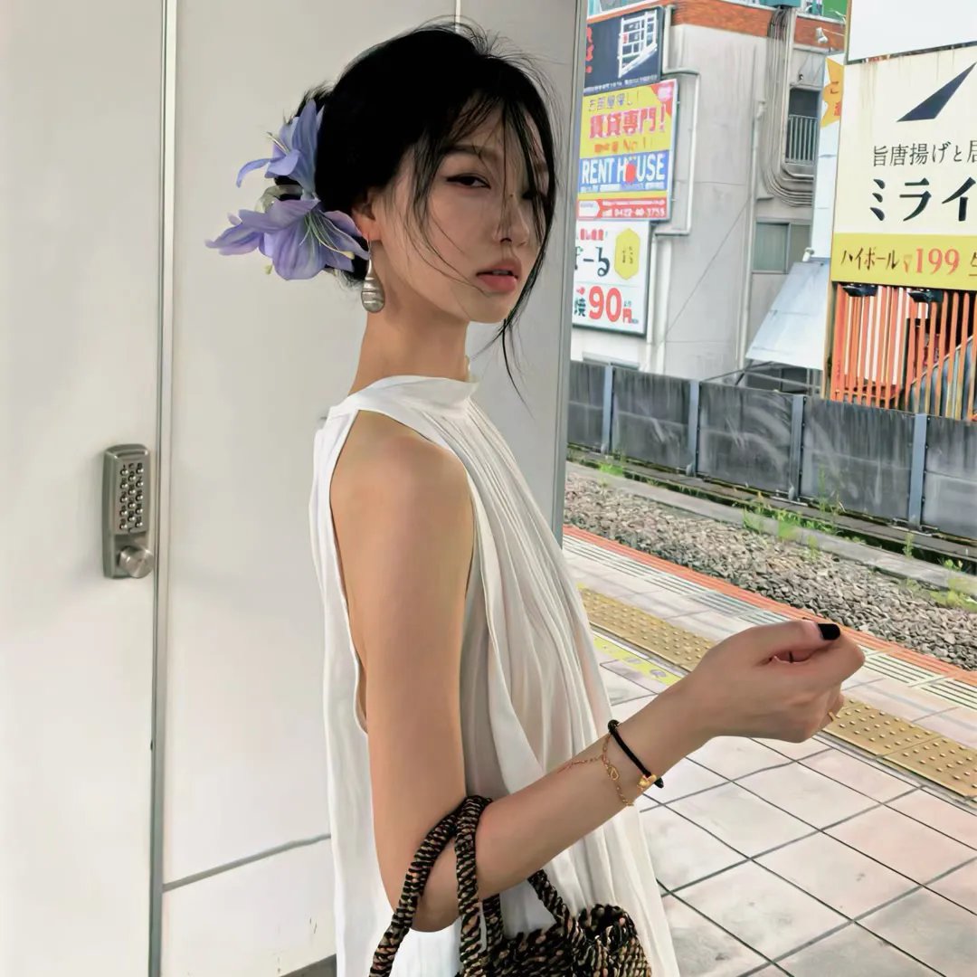 鸭川荷尔摩